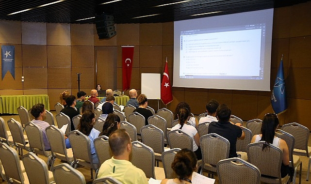 Uzmanlar Uyardı: &ldquo;Cilt Kanserine Karşı Mutlaka Koruyucu Ekipmanlar ve G&uuml;neş Koruyucu Kullanılmalı&rdquo;