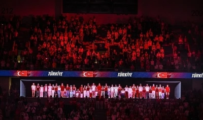 Vodafone&rsquo;dan Voleybol Milletler Ligi&rsquo;nde Millilere Hologram Trib&uuml;nden Destek