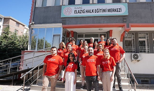 Vodafone g&ouml;n&uuml;ll&uuml;leri, Elazığ&rsquo;da iyiliğin yanında durdu