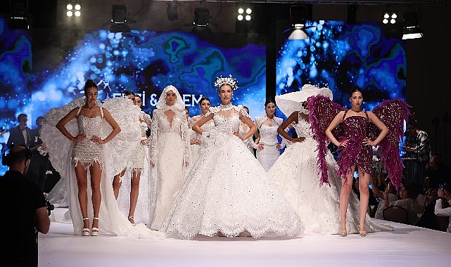 Wedgala Fashion Show'a İzmir'de g&ouml;rkemli a&ccedil;ılış!
