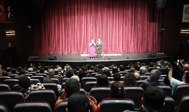 &ldquo;Yaftalı Tabut&rdquo; Maltepe Tiyatro Festivali'ne konuk oldu