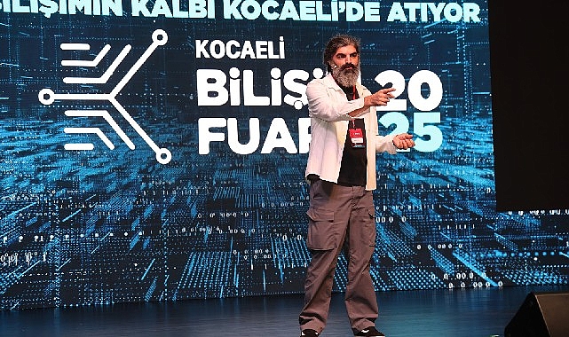 Yapay zek&acirc; &ccedil;ağında kritik başlıklar ele alındı