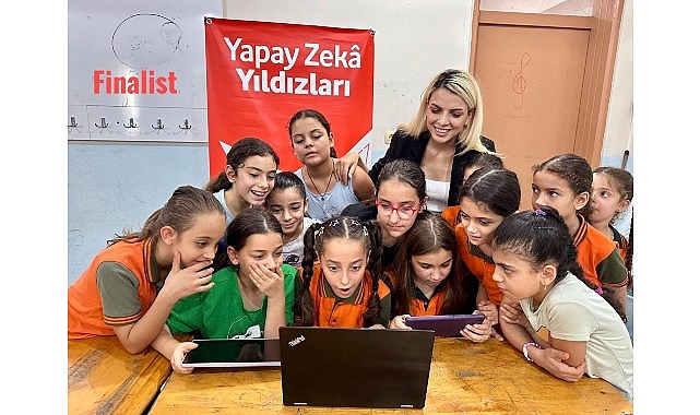 &ldquo;Yapay Zek&acirc; Yıldızları&rdquo;na ilk uluslararası &ouml;d&uuml;l