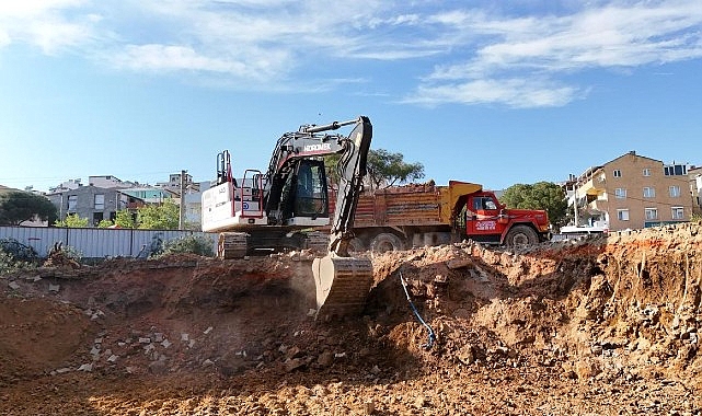 Yeni Mahalle&rsquo;de Sosyal Yaşam Merkezi İ&ccedil;in İlk Adım Atıldı