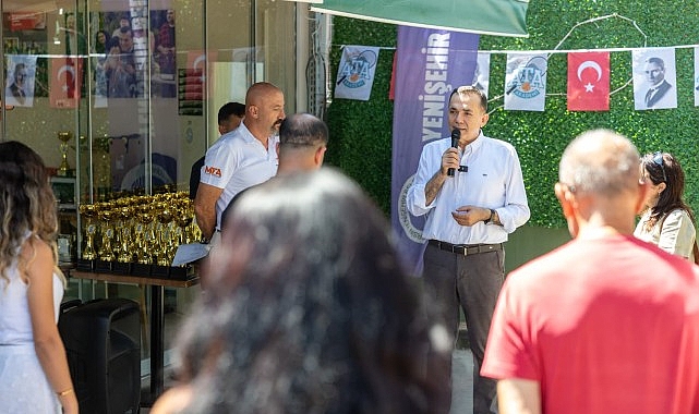 Yenişehir&rsquo;de tenis ş&ouml;leni