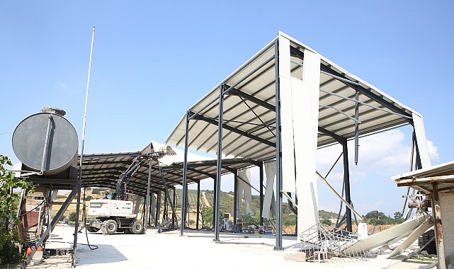 Yol&ccedil;atı Mahallesi&rsquo;nde ka&ccedil;ak iş yeri yıkıldı