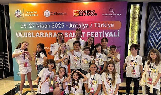 Y&Ouml;M Okulları, School Art Competition&rsquo;da Kolaj Sanatı Kategorisinde Zirveyi Kapattı!