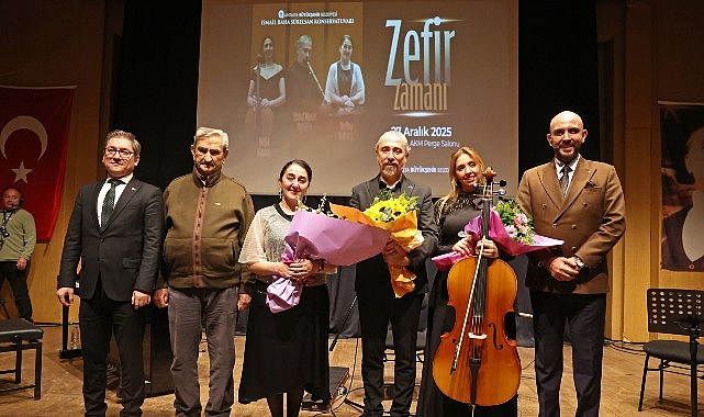 &lsquo;Zefir Zamanı&rsquo; konseri m&uuml;zikseverlerle buluştu