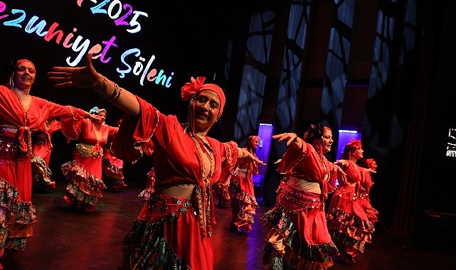 Zeytinburnu K&uuml;lt&uuml;r Sanat&rsquo;ta Mezuniyet Heyecanı
