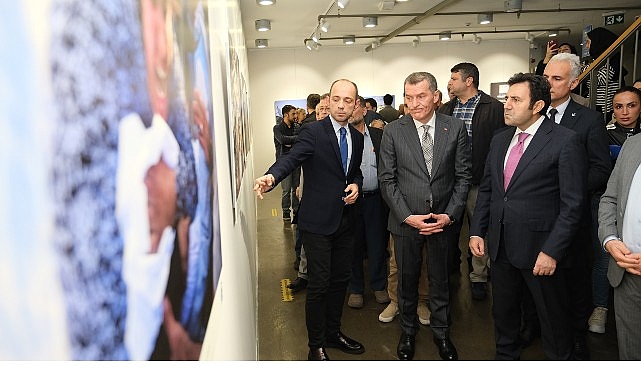 Zeytinburnu K&uuml;lt&uuml;r Sanat&rsquo;ta Yeni Sezon, Fotoğraf Sergisiyle A&ccedil;ıldı!
