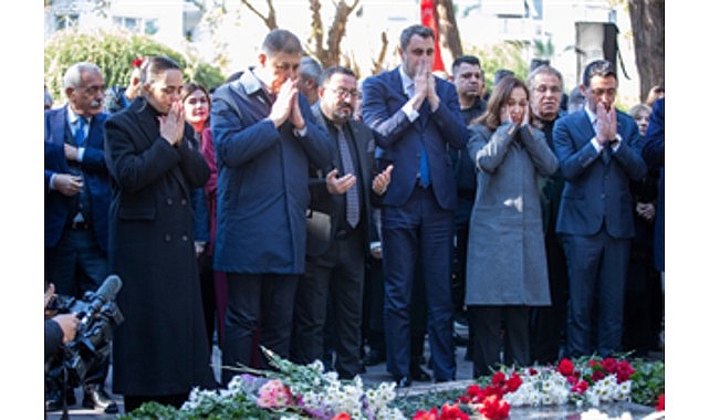 Z&uuml;beyde Hanım&rsquo;a duygusal anma